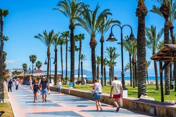 Club Bellavista - Apartamento Con Vistas Al Mar Торремолинос Экстерьер фото