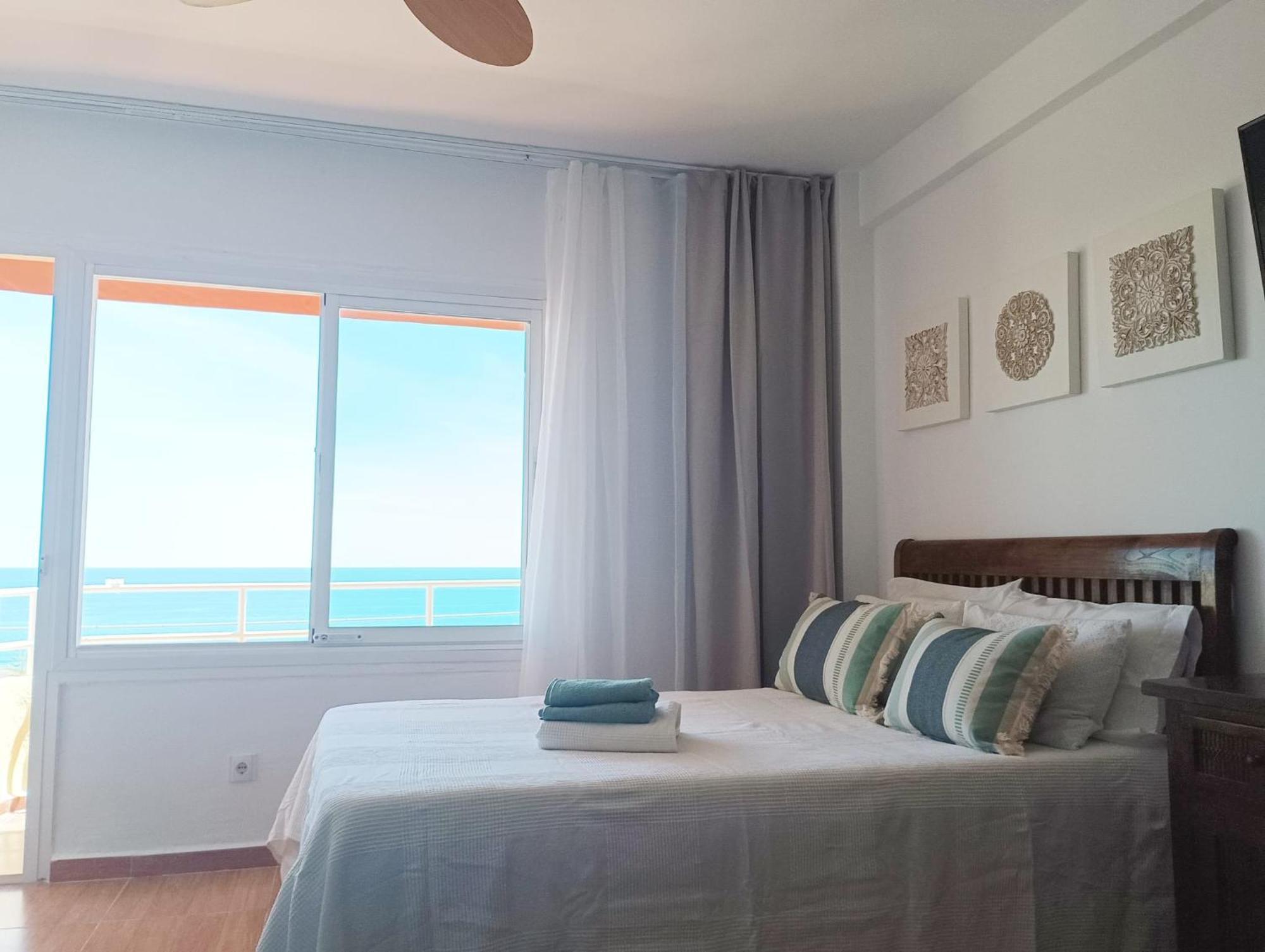 Club Bellavista - Apartamento Con Vistas Al Mar Торремолинос Экстерьер фото